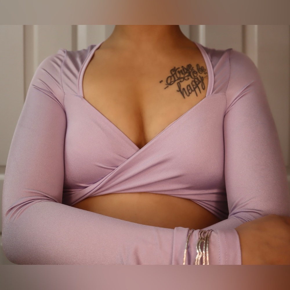Lilac twist front long sleeve crop top